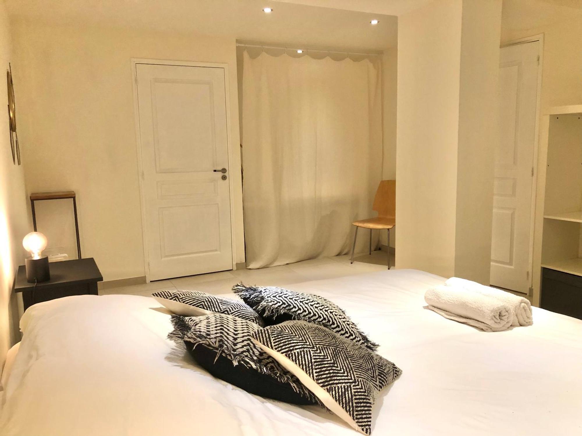 Holiday home The Hope, Privee Au Sein D'une Maison Avec Piscine Aix-en-Provence